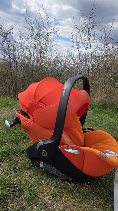 Автокрісло cybex cloud q platinum