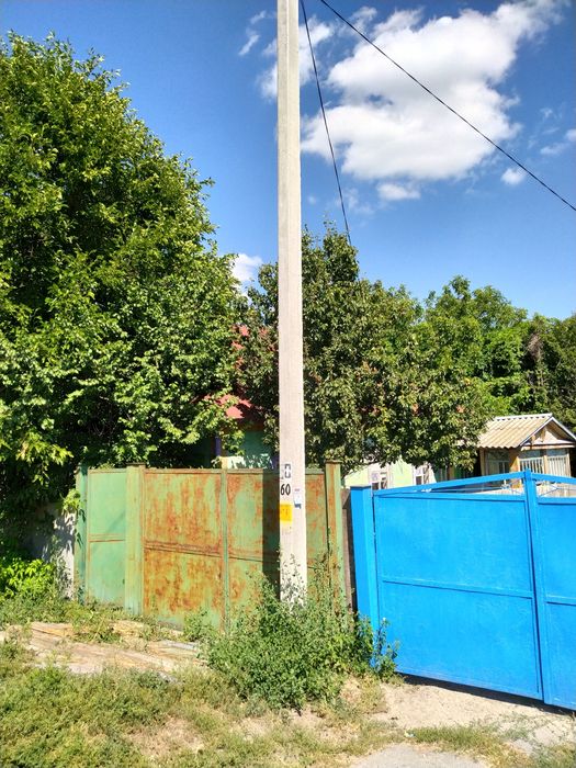 Продам власний будинок.Пів години від метро Лісова .