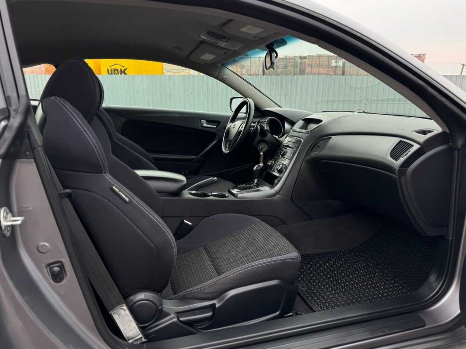 Продам Hyundai Genesis 2011. Можна в розстрочку, під викуп