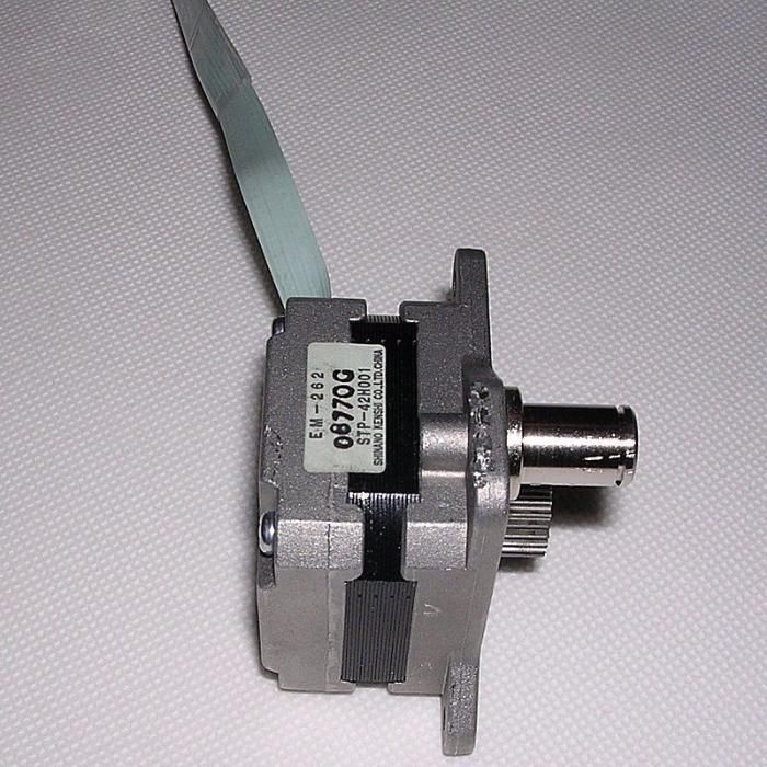 Шаговый микро двигатель EM-262 STP-42H001 Shinano Kenshi