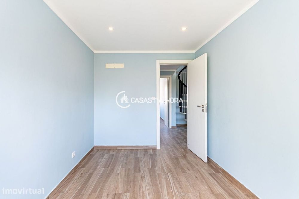 Apartamento Duplex com Suite no Sótão | Benfica  Bairro das Pedralvas
