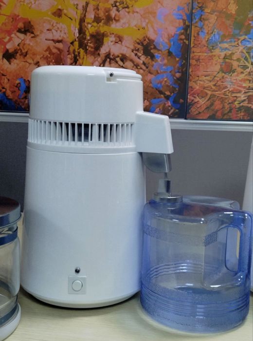 Дистилятор води 4 л, 750 Вт