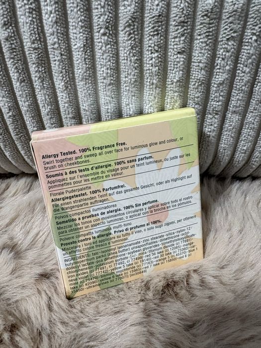 róż rozświetlający Clinique Fresh Bloom Allover