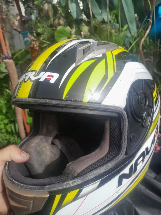 Capacete moderno unisexo estado novo 5€