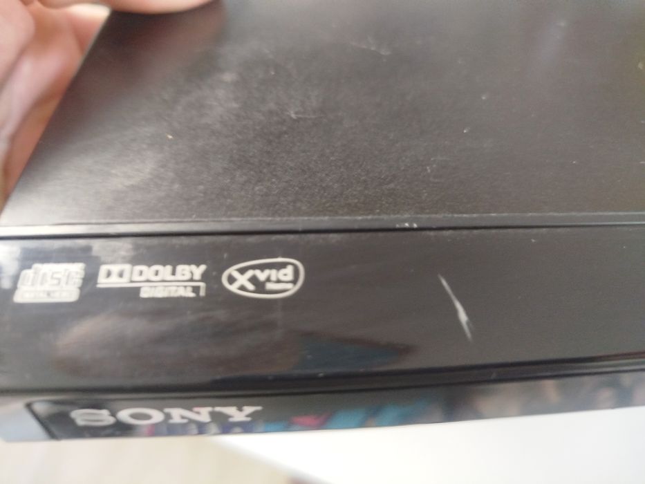 Odtwarzacz DVD Sony DVP-760H z pilotem  używany