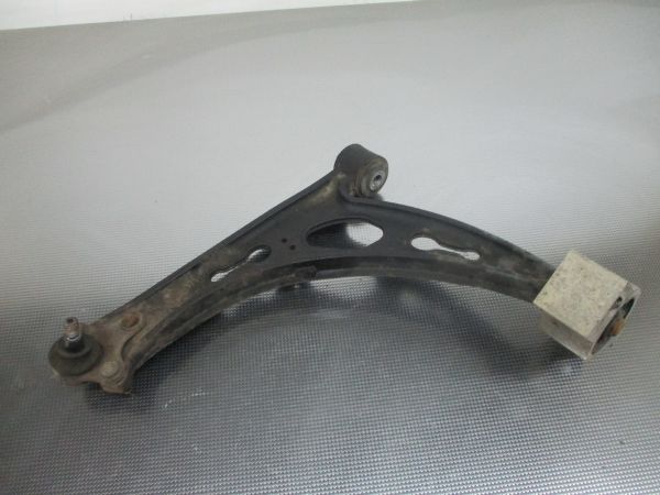 Braço de suspensão frente esquerdo VOLKSWAGEN Touran (1T)