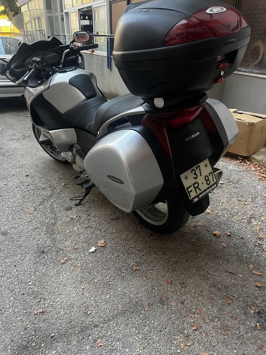 Honda Deauville NT700V ABS – 2008 – Equipada para Viajar