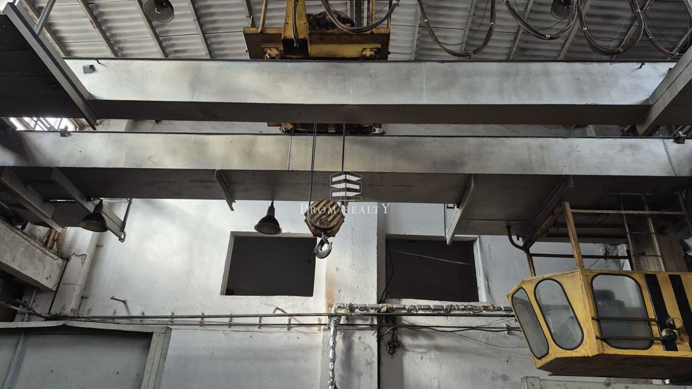 Продаж виробничої будівлі 2707 кв.м.