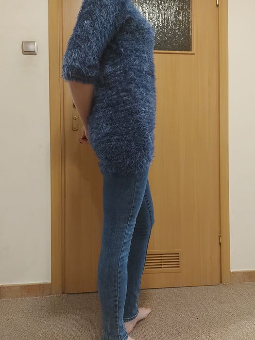 Lavitta puszysty długi sweter S 36 ze srebrną nitką