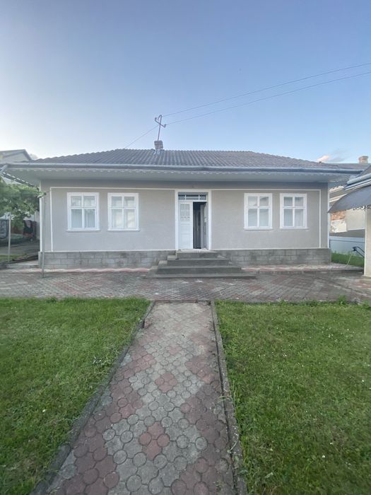 Продаж будинок передмістя Чернівців – pohled 2