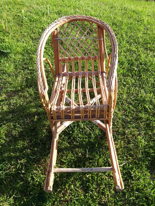 Fotelik bujany wiklinowy