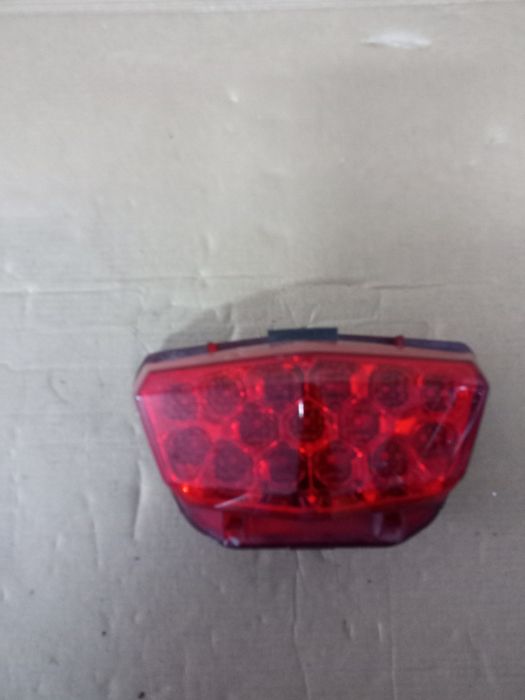 Lampa tył Suzuki dl 650 v strom 1000 silnik lagi felga 16-