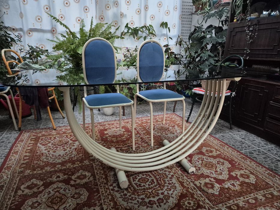 Mesa de jantar + 4 cadeiras