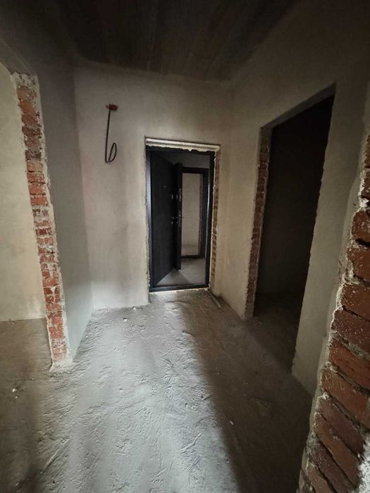 ЗДАНА 3 кім. квартира 93м2