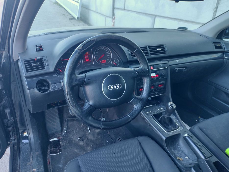 Audi A4 B6 - Na części- Drzwi / maska / błotnik / klapa / lampa / inne