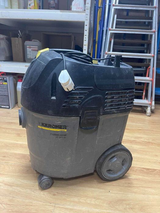 Професійний пилосос Karcher NT35/1 Ap
