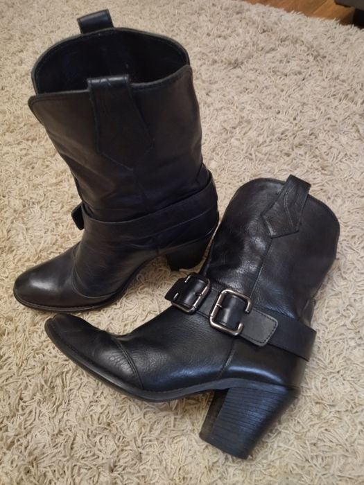 Ботінки -козачки 39 розмір