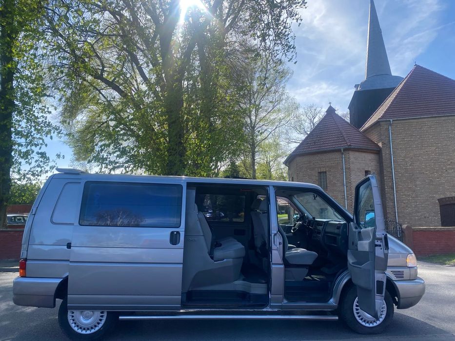 Volkswagen Transporter T4  2,5 TDI, 75kW/102KM  2000 rok, klima, long, super stan