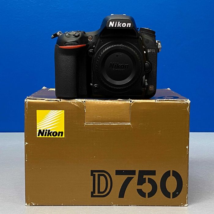 Nikon D750 (Corpo) - 24.3MP