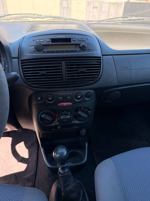 Fiat Punto 1.2 – Fiável, Económico e Pronto a Circular!