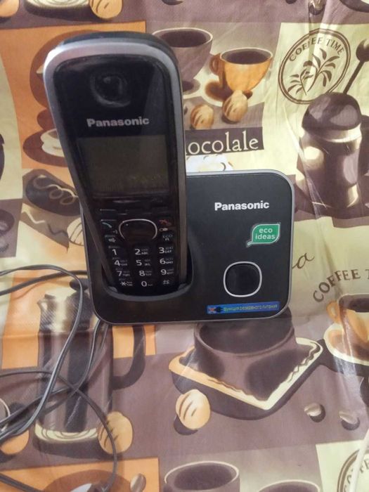 Радиотелефон Panasonic KX-TG8521UA и Panasonic KX-TG6611UA.