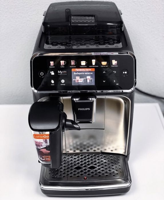 Кавомашина, кофемашина , кавоварка Philips LatteGo 5447 гарантія