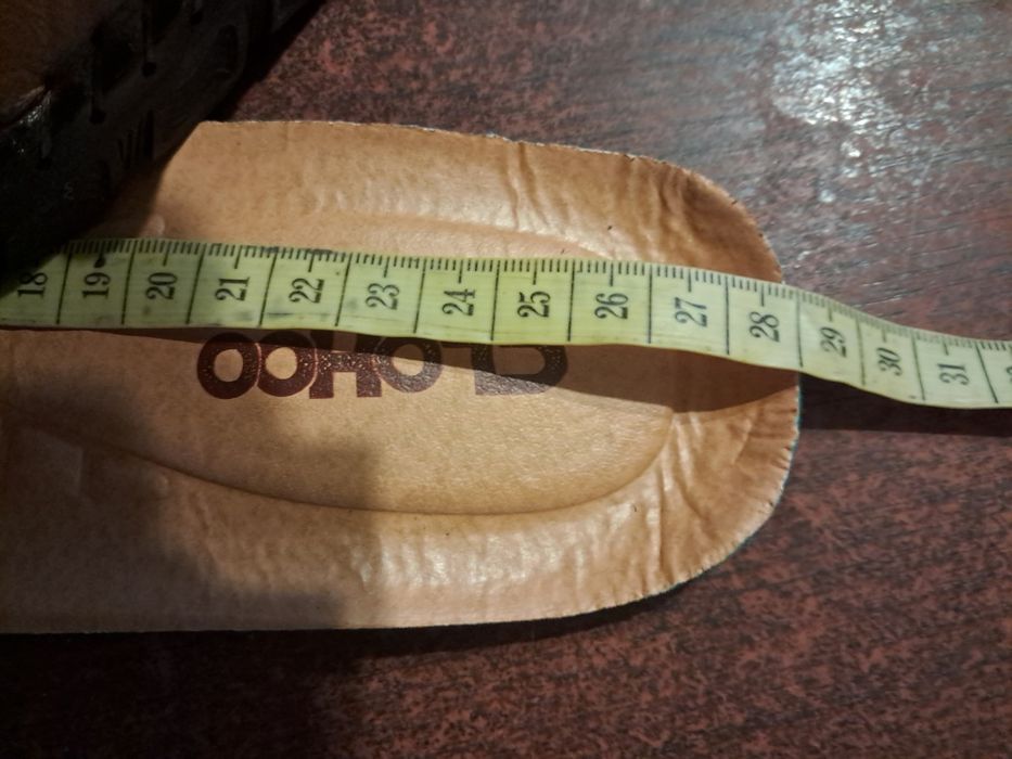 Продам мужские кожаные туфли