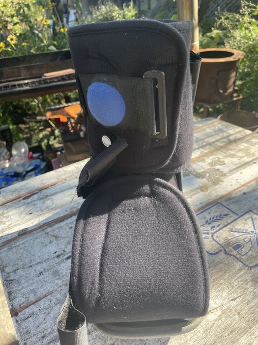 Ортез для ноги в хорошому стані на 43 розмір))