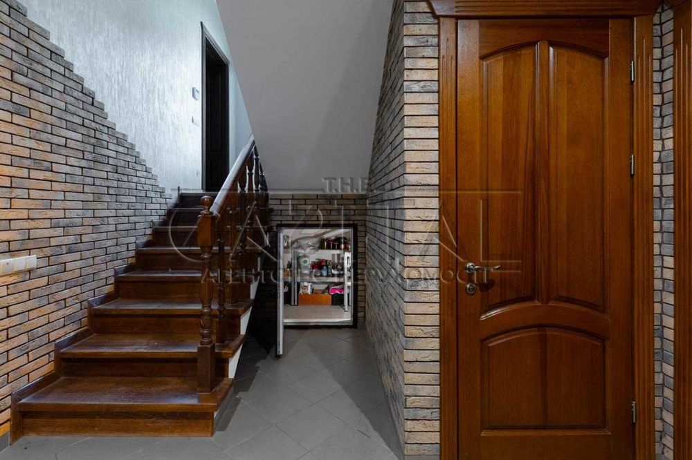 Продаж / Будинок / 262 м2 /  Гора / вул. Степова