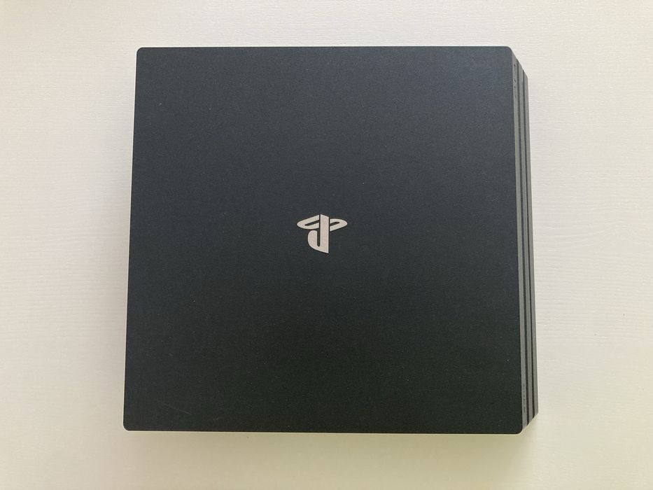 Playstation 4 PS4 PRO CUH-7116B