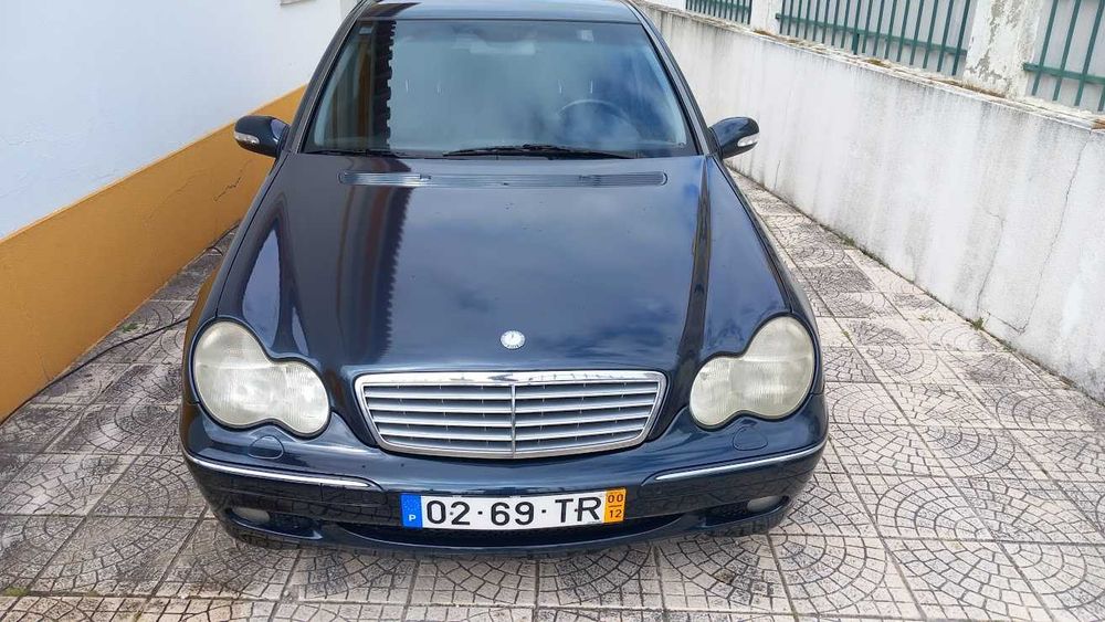 Vendo Mercedes C220 CDI caixa automática