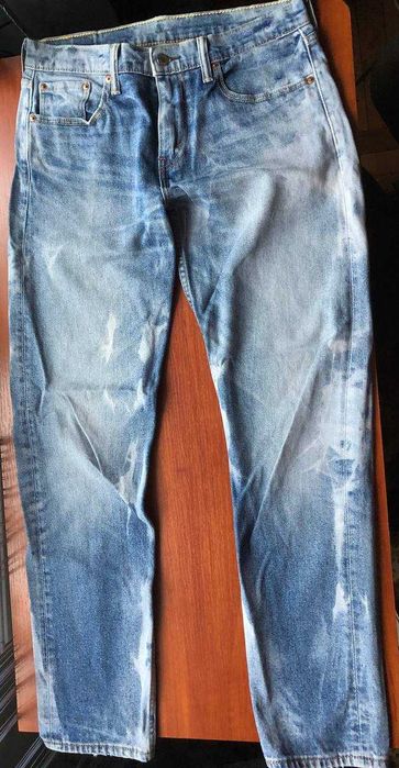 Продам джинси Levi's