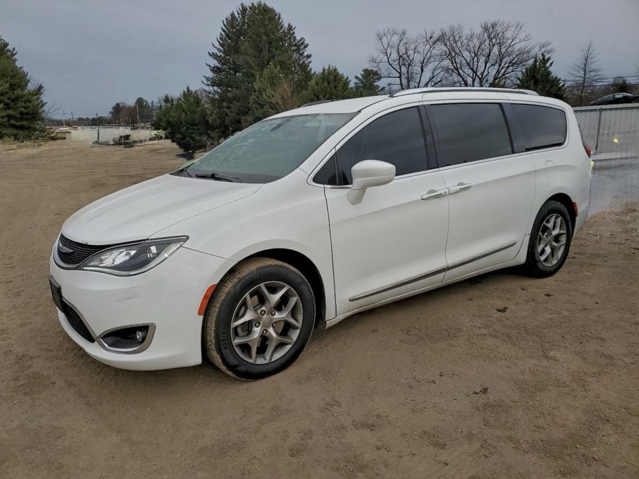 chrysler Pacifica touring l