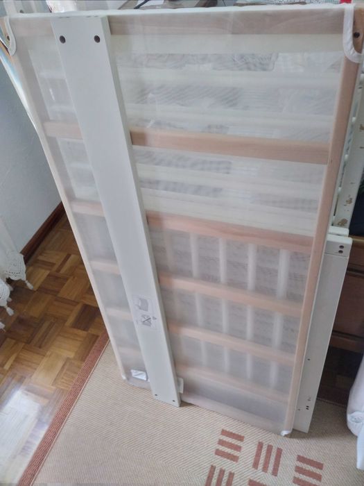 Berço + Colchão + Muda Fraldas "Base" + Secretaria