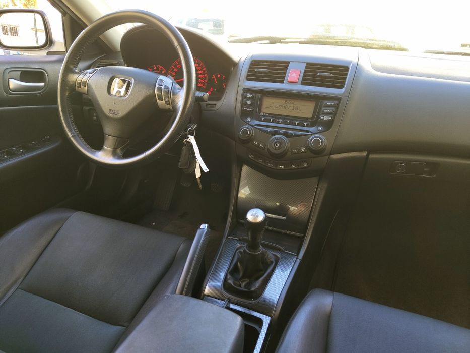 Honda Accord 2.2cdti
