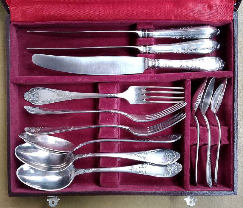 Столовый набор, .  3 Х 3 Х 3 Х 3. Серебряное покрытие