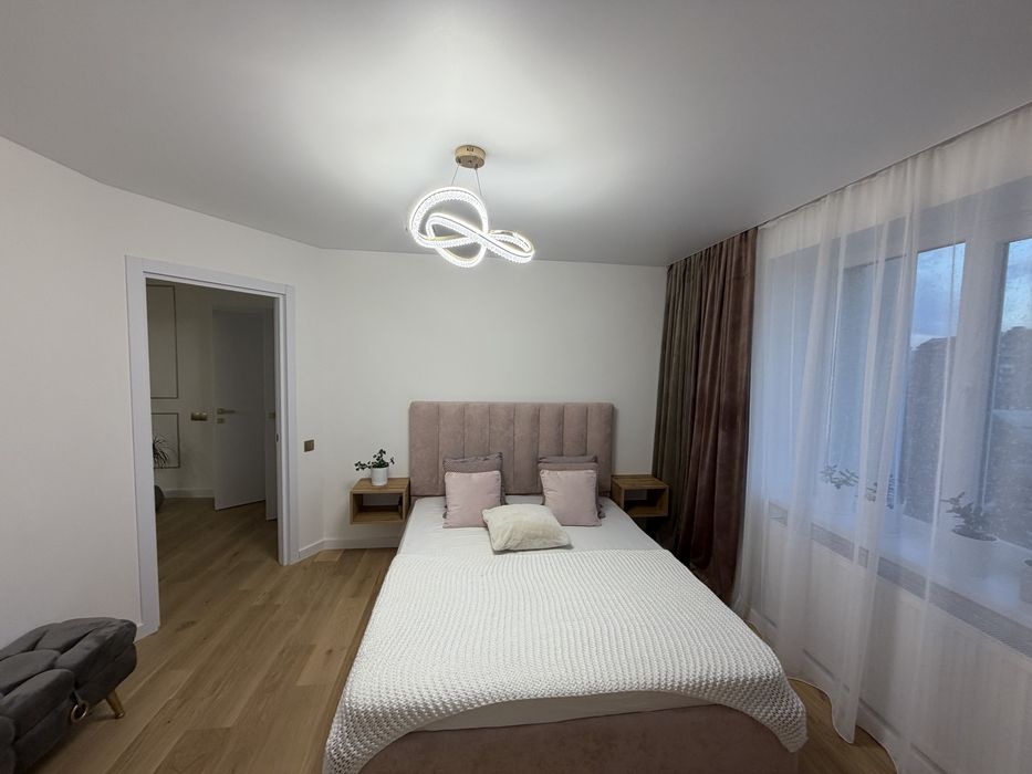 Продається 2-на квартира на Пирогова