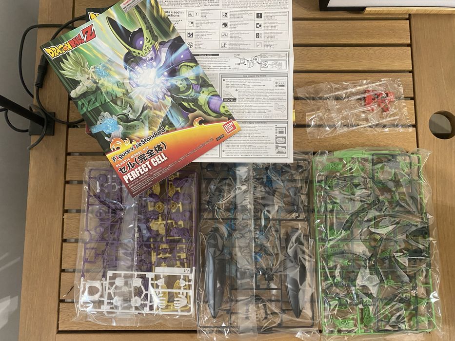 Vendo Figura Montável Dragon Ball Z Plastic Model Kit : Perfect Cell