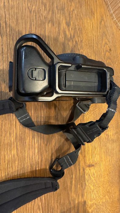 Canon EOS 5D Mark III + grip BG-E11 + RRS L-plate + Speedlite 550EX