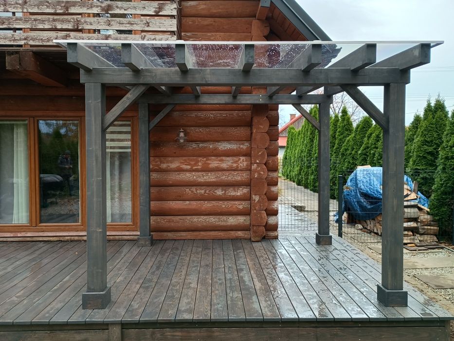 Taras drewniany, zadaszenie tarasu, architektura ogrodowa