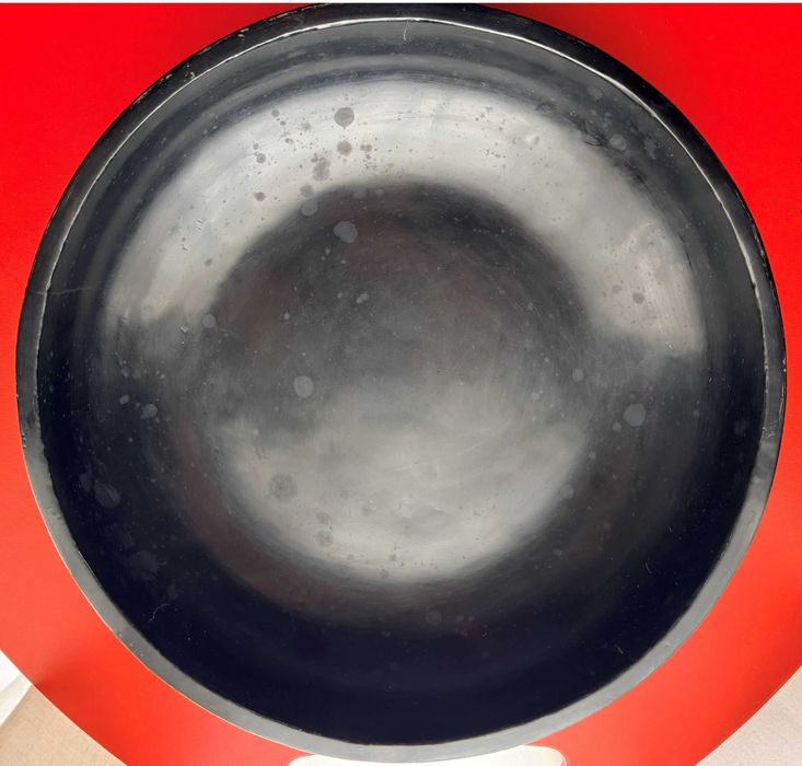 Caixa Jagae em laca preta com incrustações de madrepérola