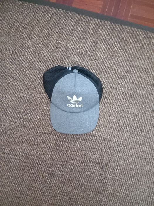 Chapéu da adidas