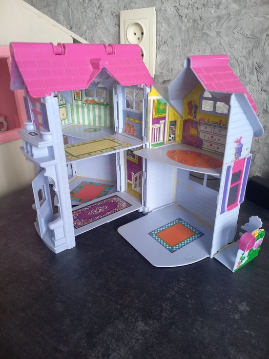 Продам ляльковий будинок