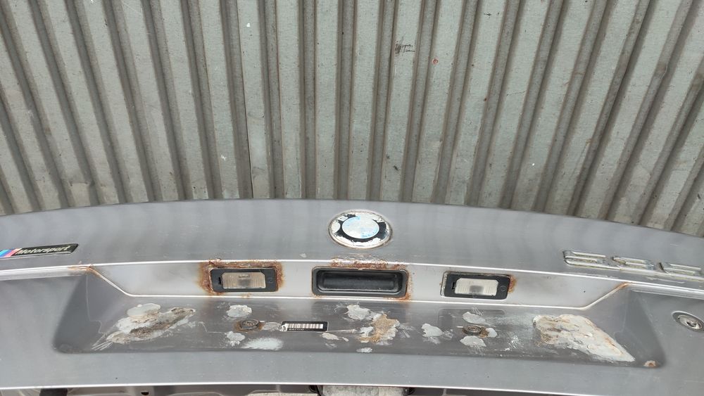 BMW E39 sedan klapa bagażnika tył tylna