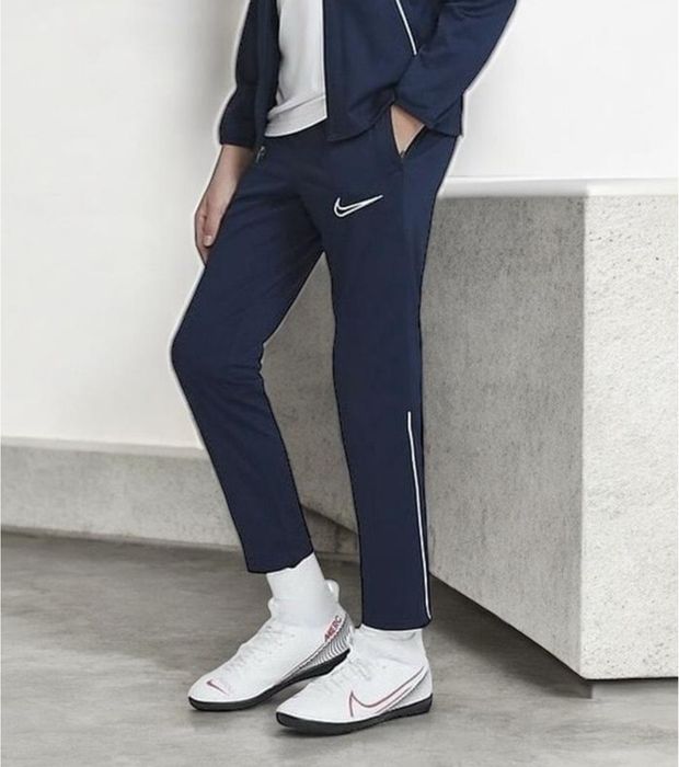 Спортивні штани Nike original на вік 11-13 років