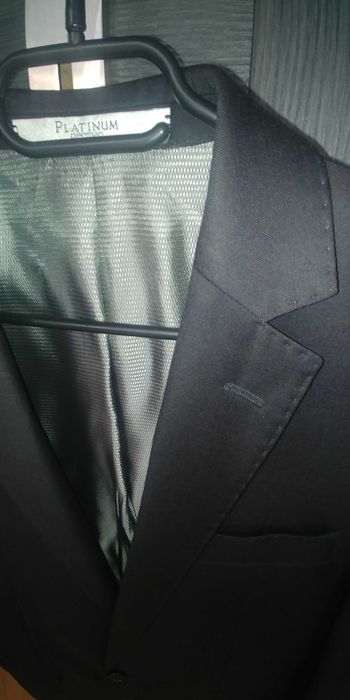Czarny garnitur Recmam Seewil Platinum na szczupłego  r.182/88/86