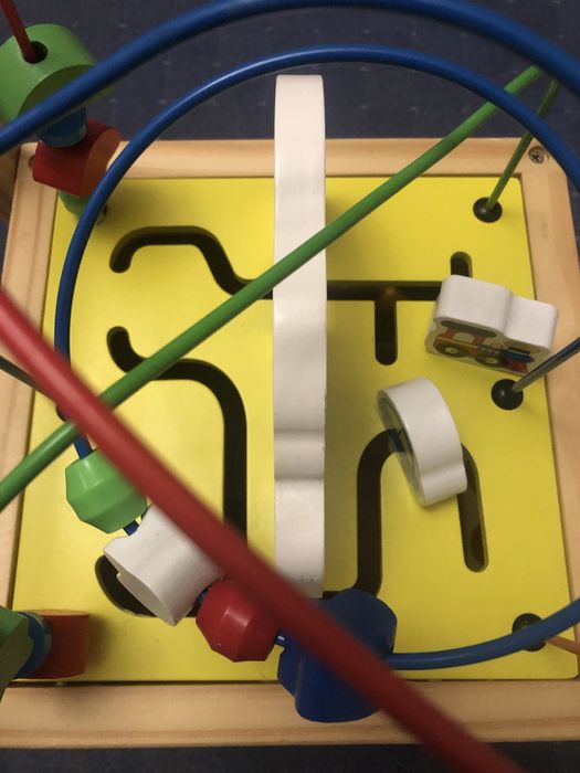 Каталка-бізіборд