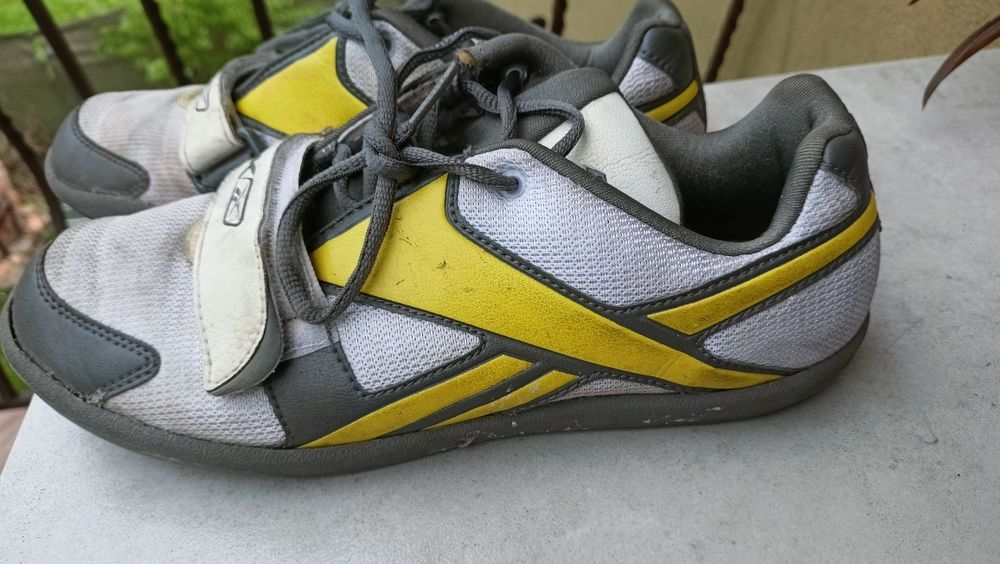 Buty lekkoatletyczne 40.5, dla miotaczy do rzutów