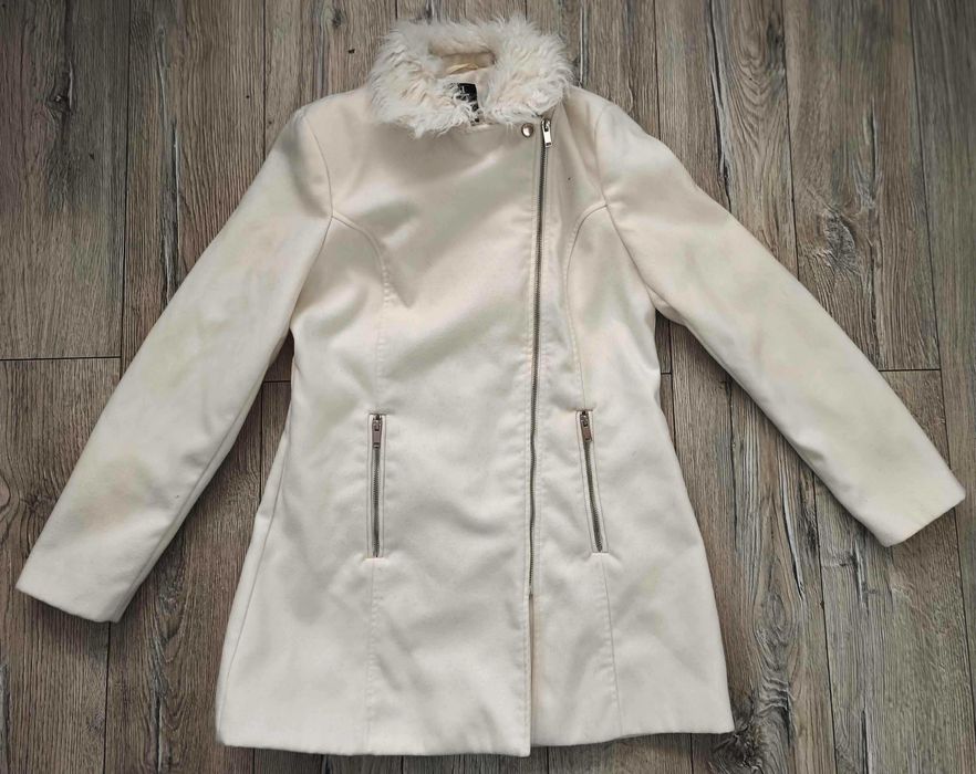 Stylowy płaszcz damski