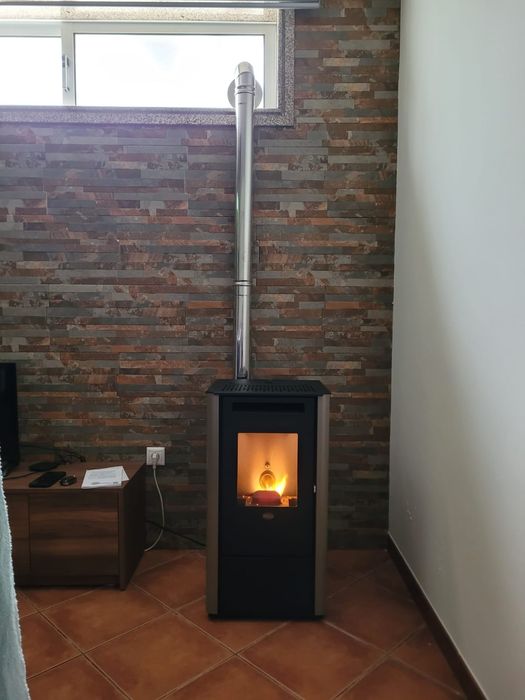 Pellets certificados 4.40€ o saco de 15kg certificados